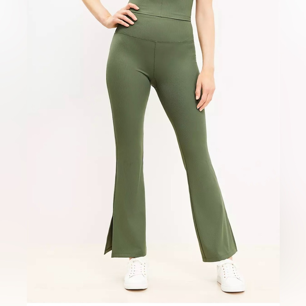 Lou & Grey softsculpt slit flare leggings NWT